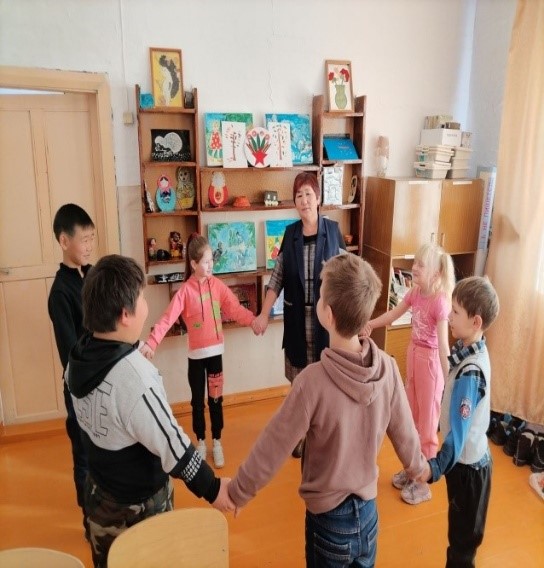 Дружить здорово.